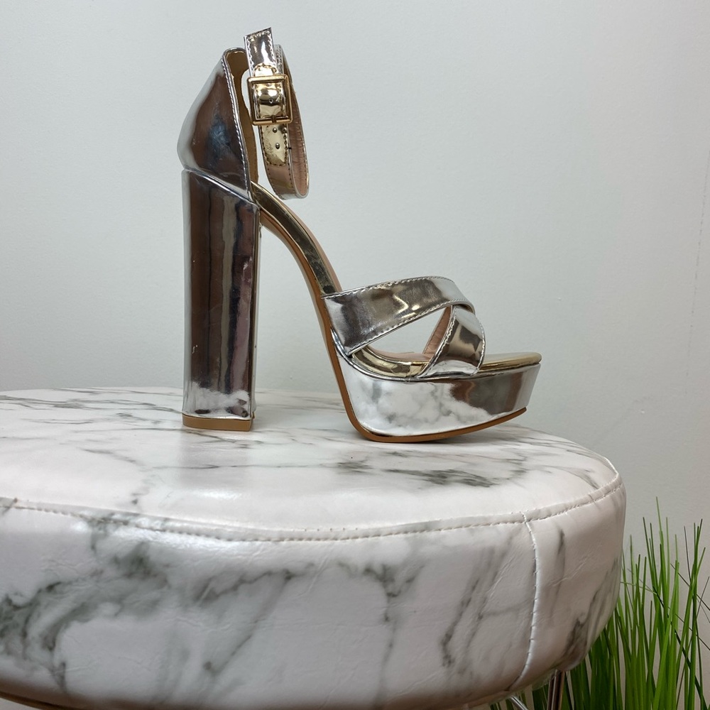 ‼️ Silver Platform High Heel Ankle Strap Open Toe - Picture 8 of 8